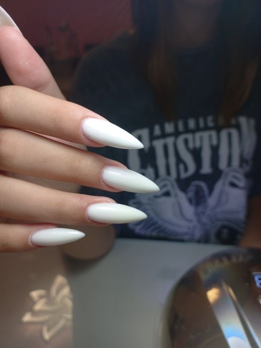 Запишитесь на маникюр