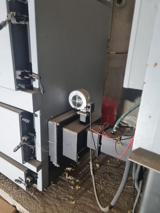 Centrală pe combustibil solid FUTURA 90 kW – completă, funcțională