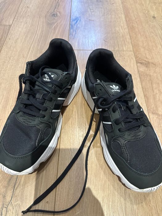 Маратонки Adidas