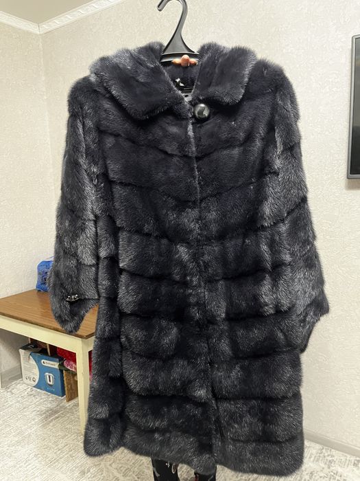 Продам норковую шубу