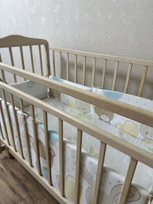 Продам детскую кроватку