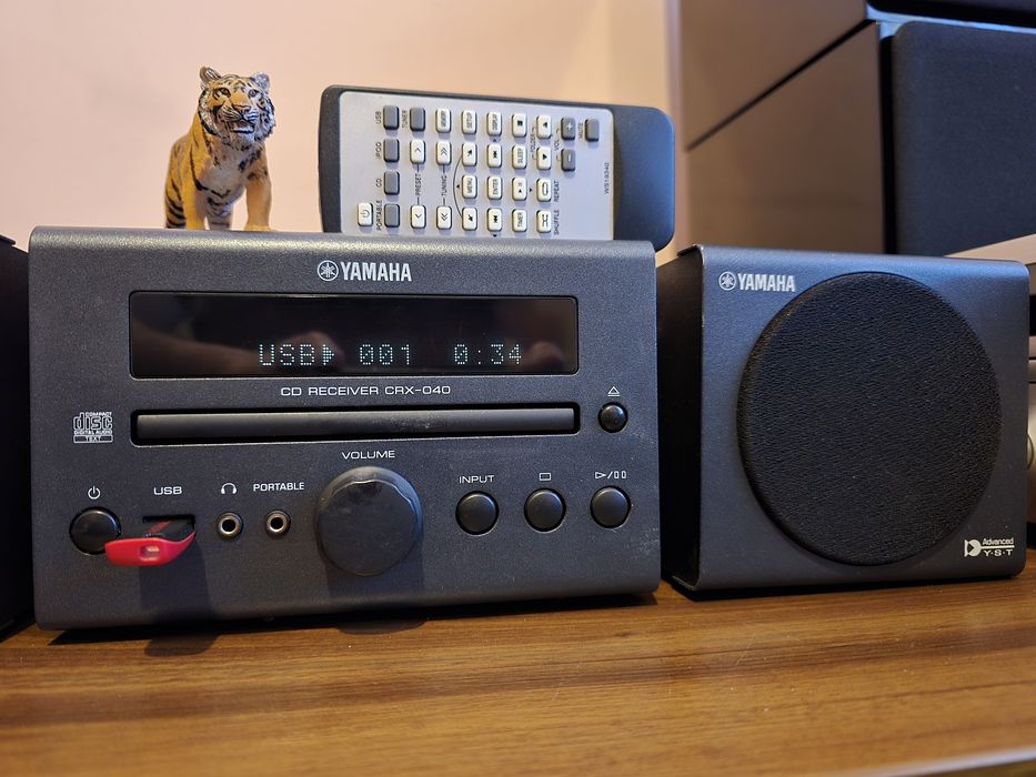 Yamaha CRX-040. Premium audio system. Sunet top. Preț fix !