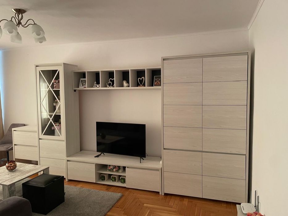 Inchiriez apartament 3 camere