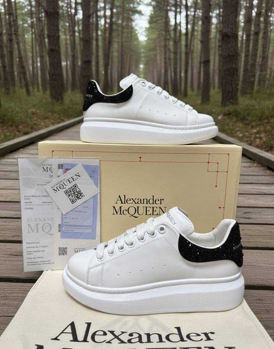 Adidasi Alexander Mc Q u e e n Pietricele - Full BOX