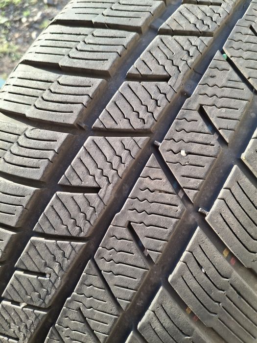 4 Anvelope  de iarnă  225 50 r17 Barum
