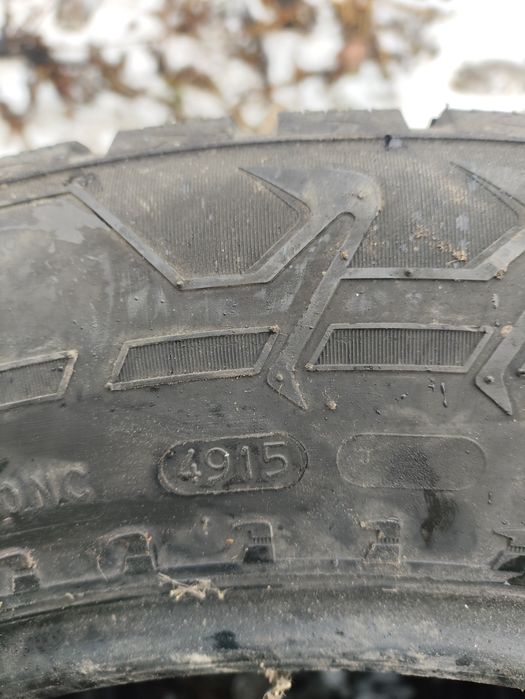 Продам комплект зимней резины