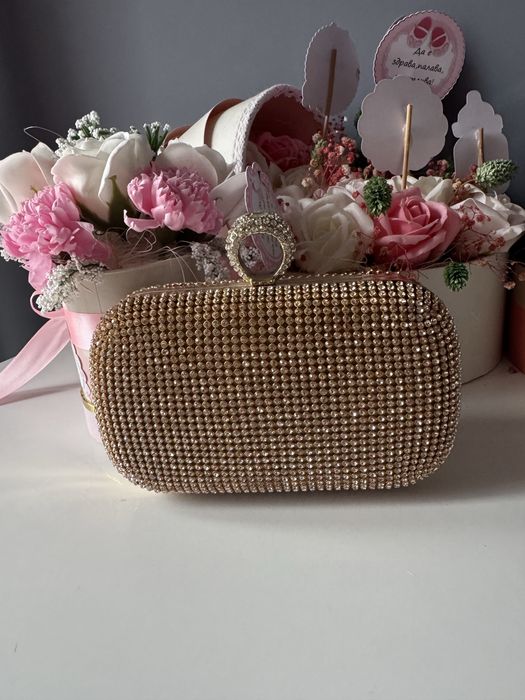 Официална чанта клъч с камъни