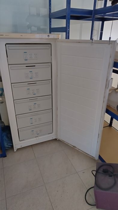 Продавам Фризер BOCSH