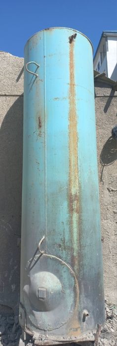 Котёл сотилади, газ ва сув учун 2 тонна