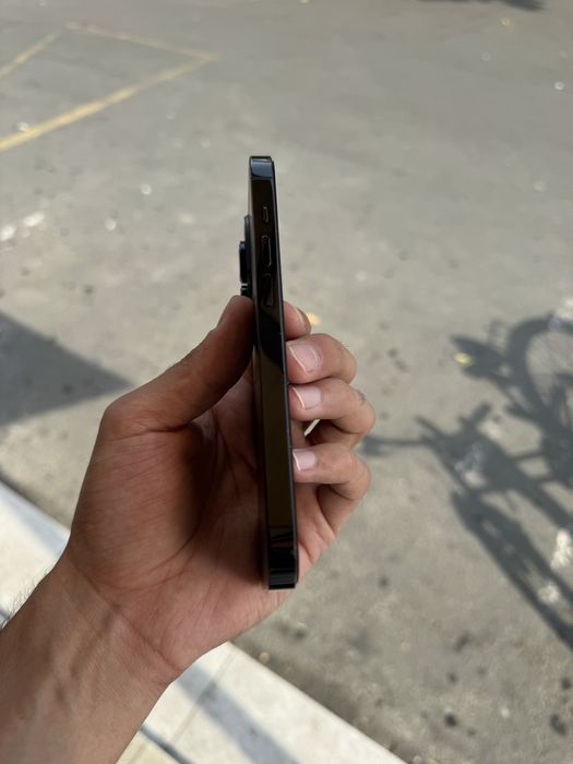 Iphone 14 pro black E-sim