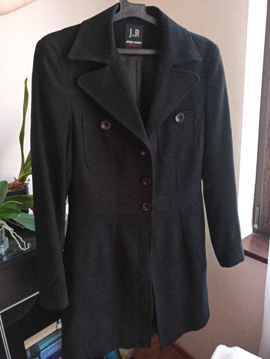 Подарявам 2 шлифера, Zara