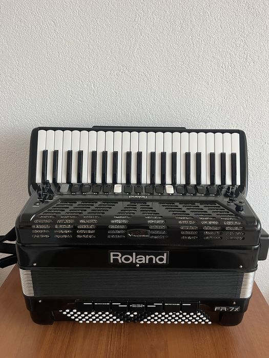 Акордеон Roland FR-7x БАРТЕР