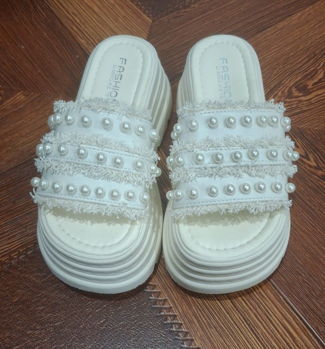 Шлёпка Тапочка 8000