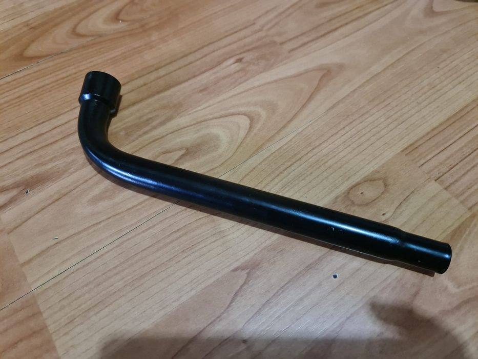 Cheie pentru roti ford