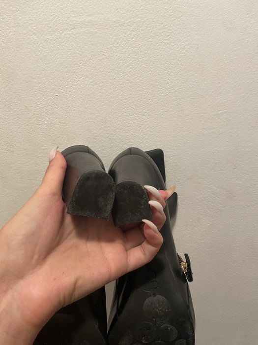 Дамски кожени боти