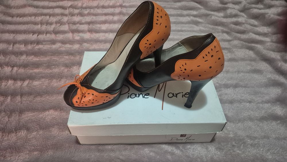 Vând încălțăminte piele