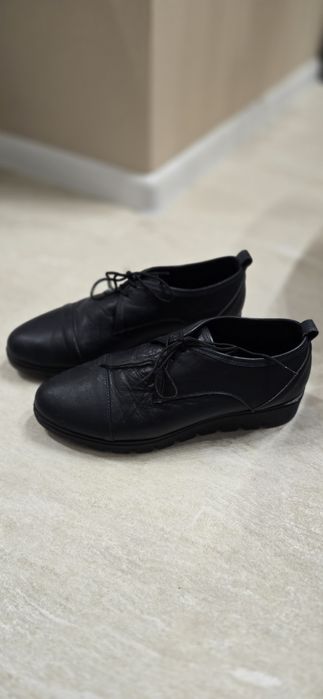 Обувки от естествена кожа тъмносини