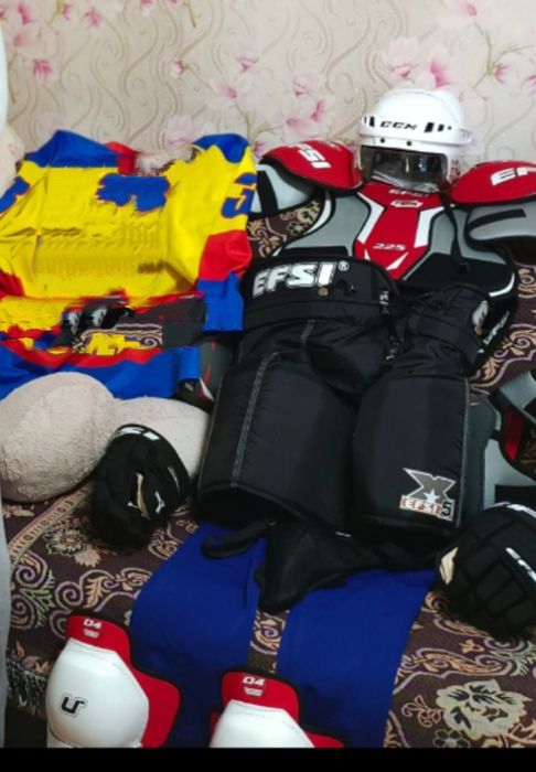 Комплект формы без коньков!