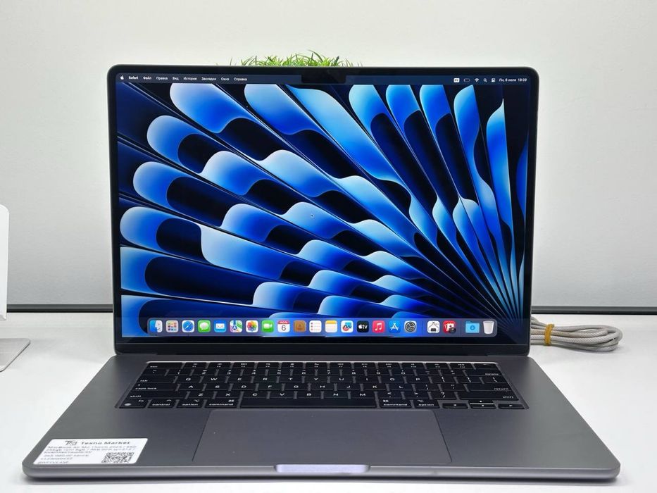 MacBook Air M2 15inch 2023 / SSD 256gb ram 8gb / Akb:90% цп:212 /