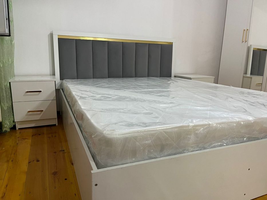 Двух Спалный Крават