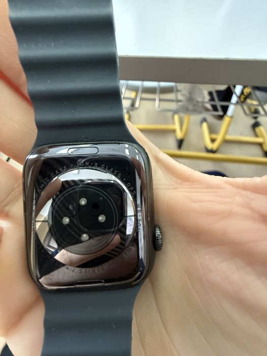 Продам Apple watch 7
