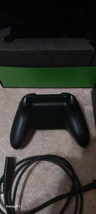 Игровая консоль Xbox series X 1TB