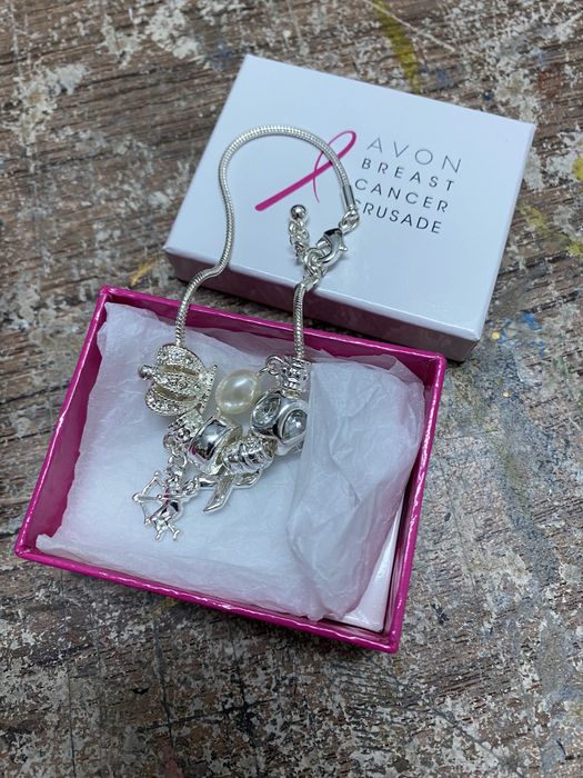 Нова гривна в оригиналната си опаковка