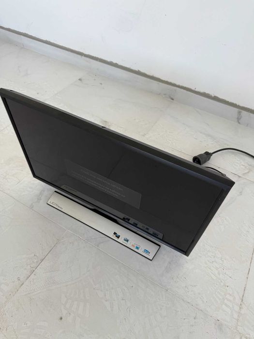 Телевизор Samsung T28E310EW