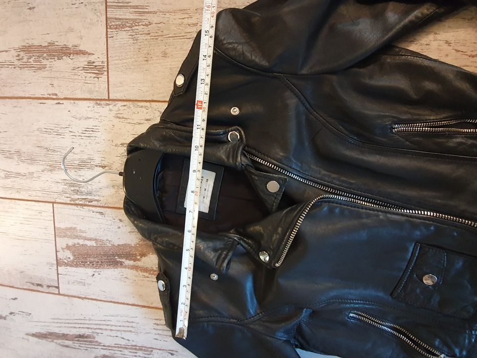 Bershka ест кожа М 60лв