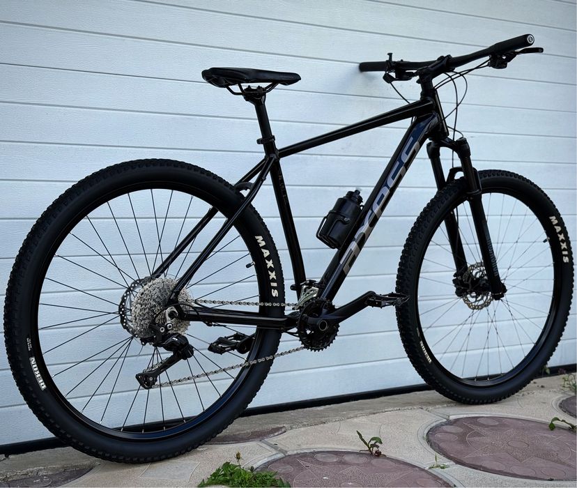Vand Bicicleta AXESS,full DEORE XT,furca ROCK SHOX pe aer, aproape noua!