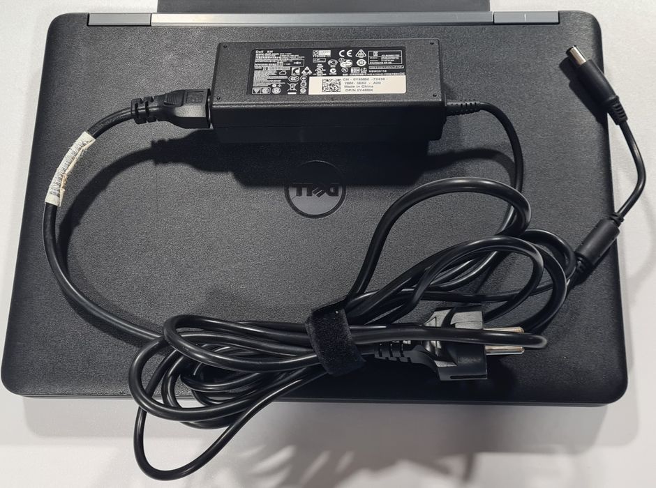 Лаптоп Dell Latitude E5440 с Топ батерия!