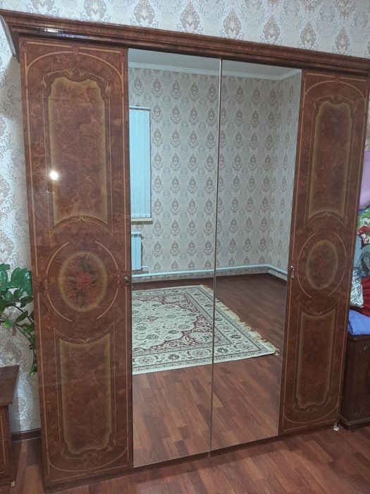 Продам шифонер д