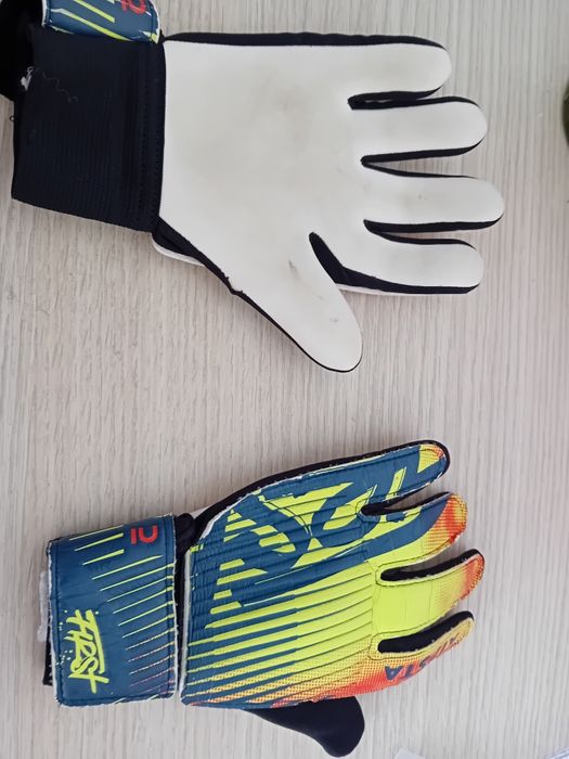 Manusi portar kipsta