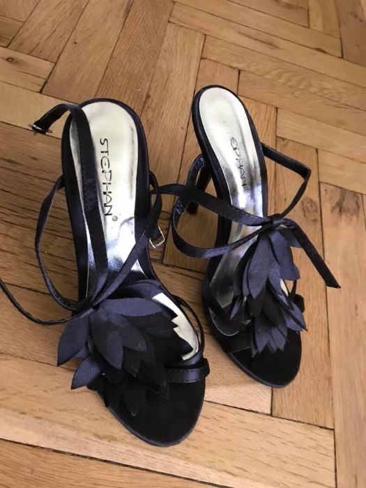 Обувки на ток