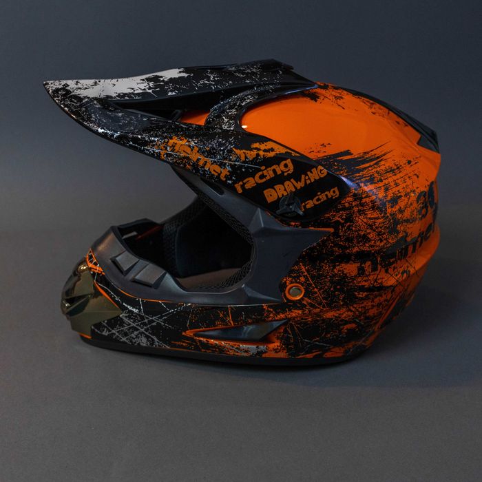 Каска с очила за ел. тротинетка , велосипед , мотокрос