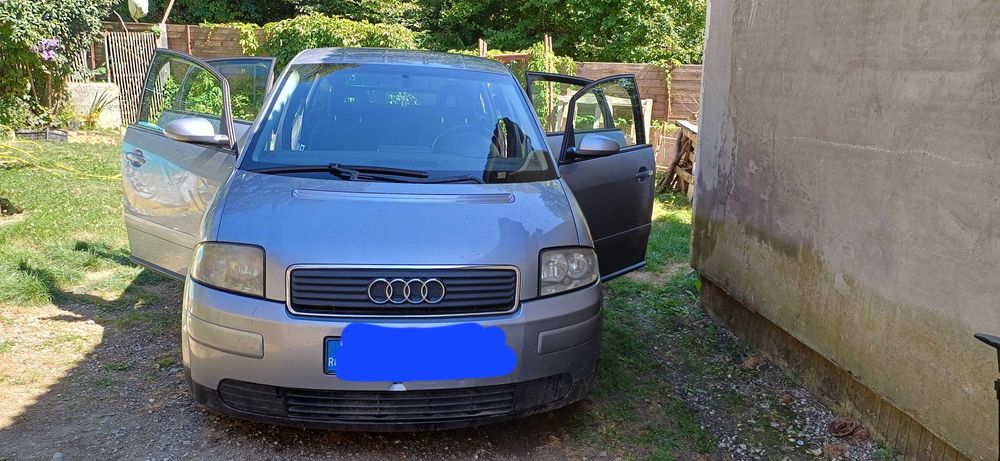 AUDI A2