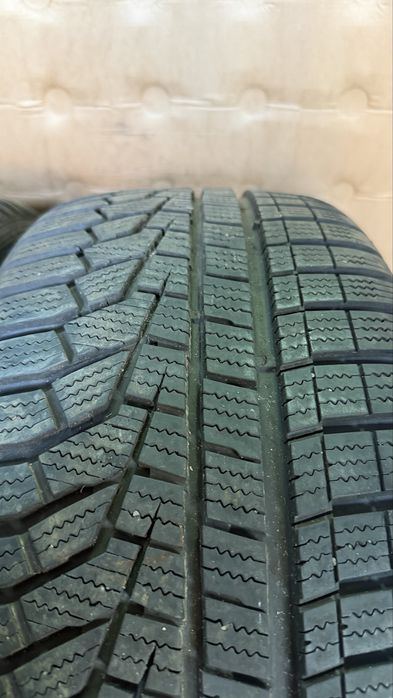 215/50/17 95V  M+S 2 buc Hankook