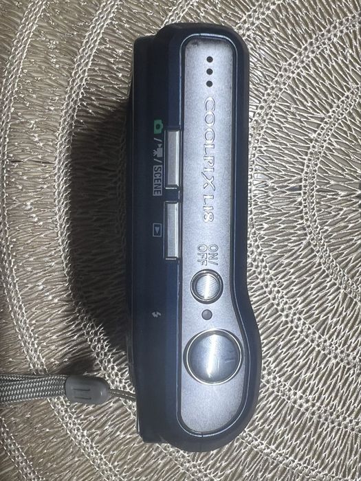 Nikon Coolpix L18