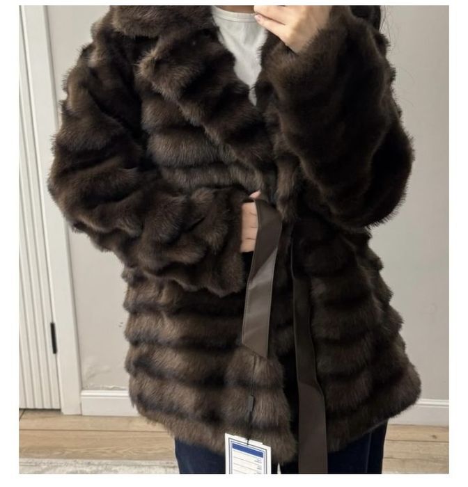Продам коричневый эко шубы  15к