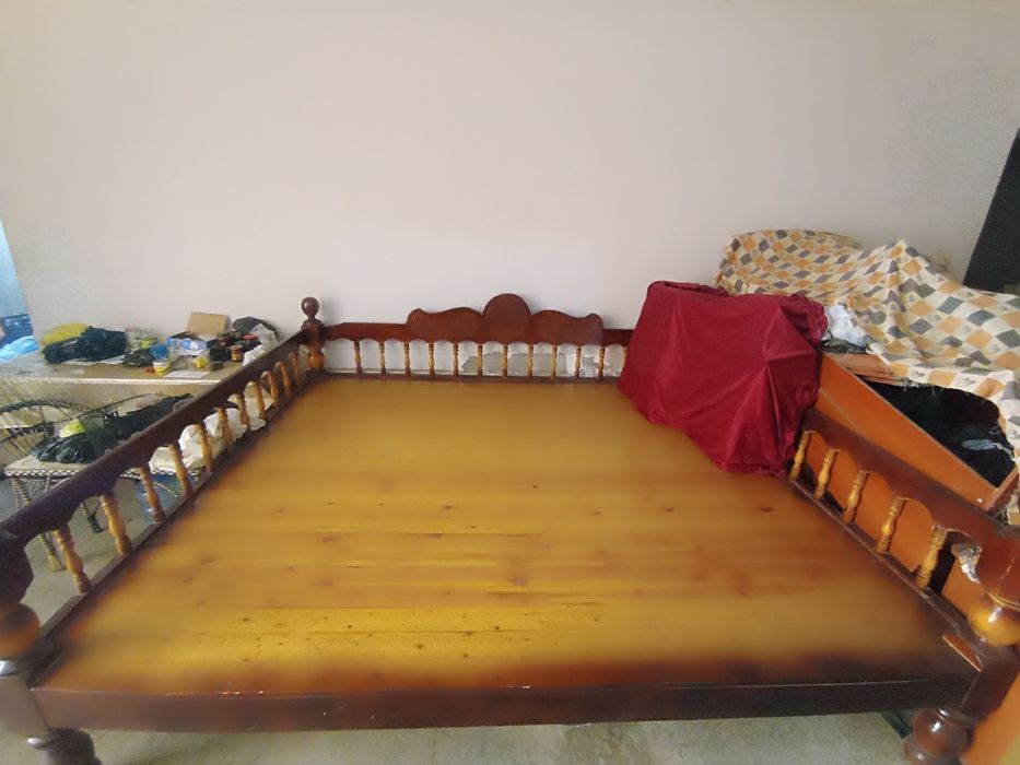 Tapchan yog'ochdan yasalgan