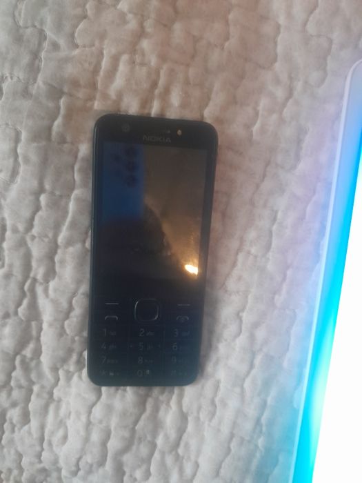 Vând tableta Samsung și doua telefoane Nokia