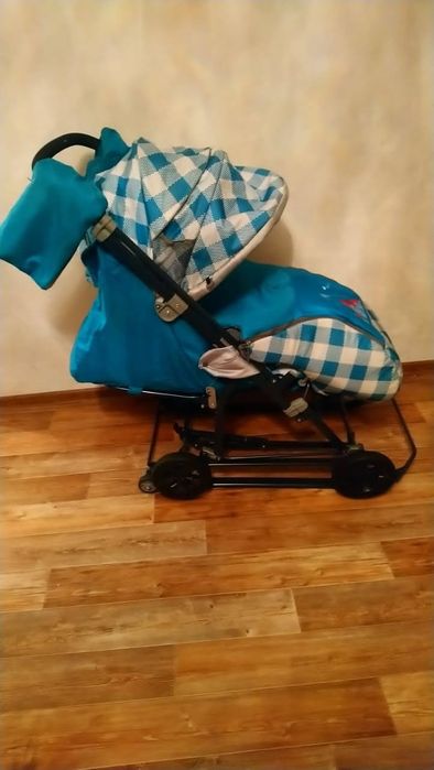 Продам  коляску сани