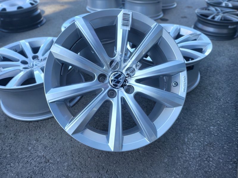 18цола Vw Фолксваген Volkswagen 5x112 Оригинални 4бр