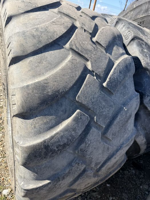 600/55r26,5 bkt remorca