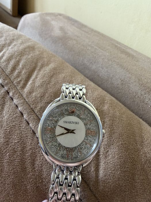 Swarovski часовник
