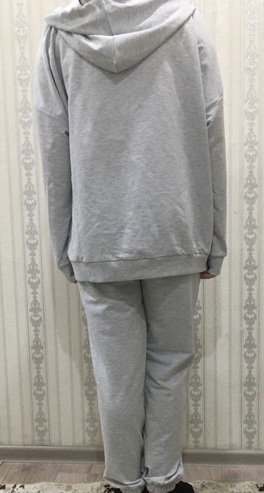 Продам тройку(зип худи,штаны,майка)