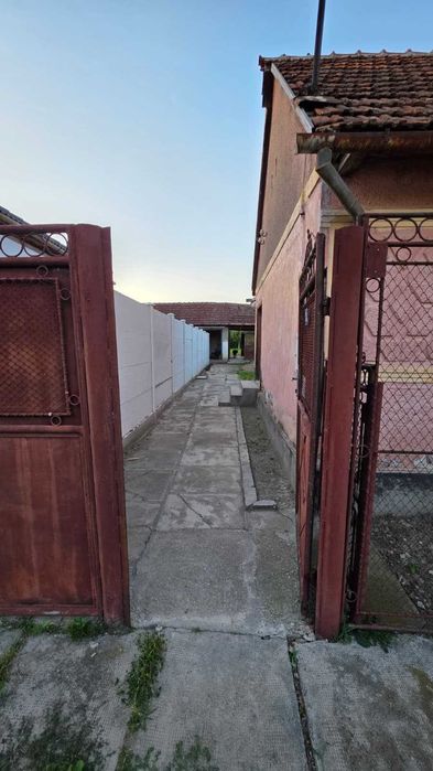 Casă de Vânzare în Sebiș, Jud. Arad