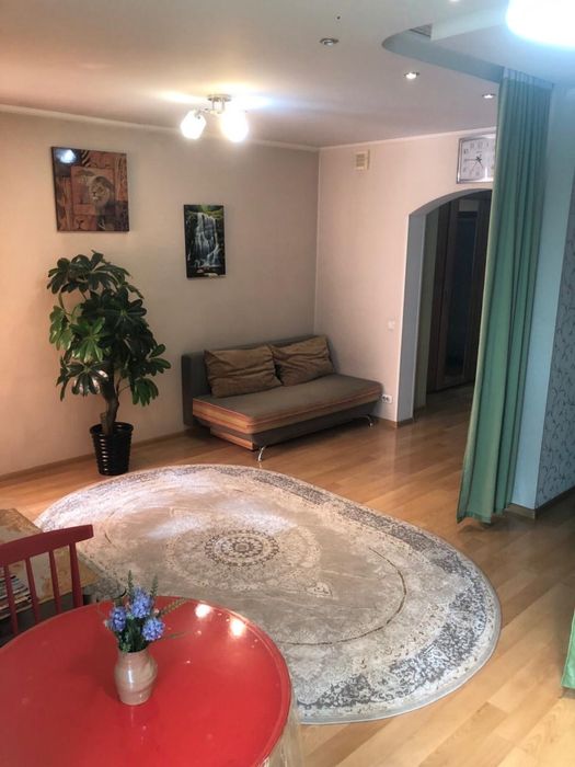 1-ком посуточно Женис 67