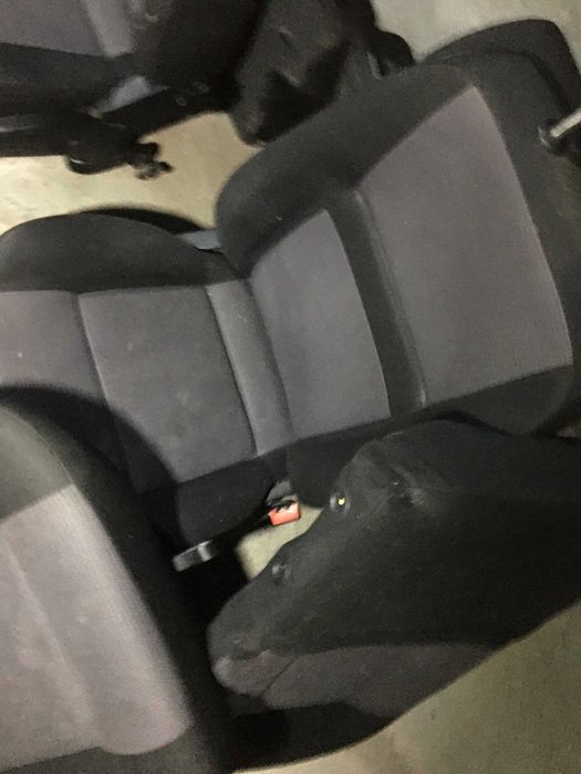 Interior scaune si banchete golf 4 cu 4 usi seat skoda 1 bora