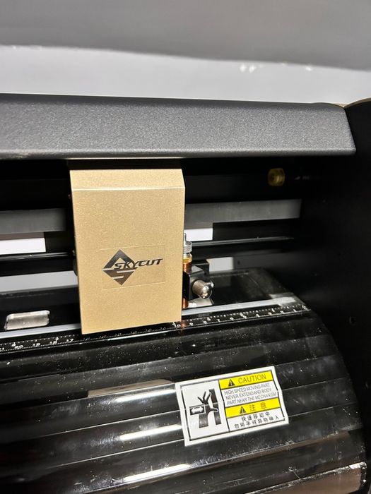 Плоттер  режущий